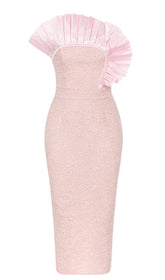 BODYCON RUFFLE DETAIL MIDI DRESS IN PINK