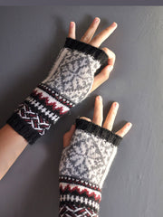 Happy To Live Glove