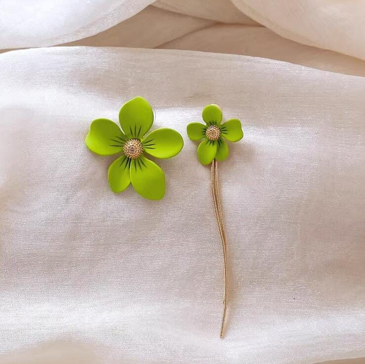 ASYMMETRICAL TASSEL FLOWER EARRINGS