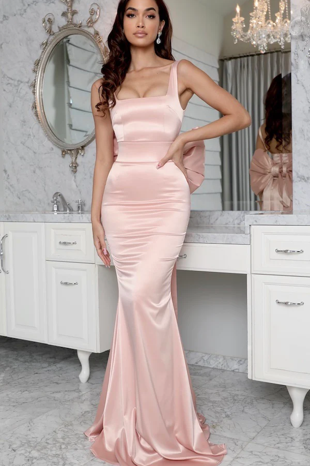 Angelina Oversized Bow Gown