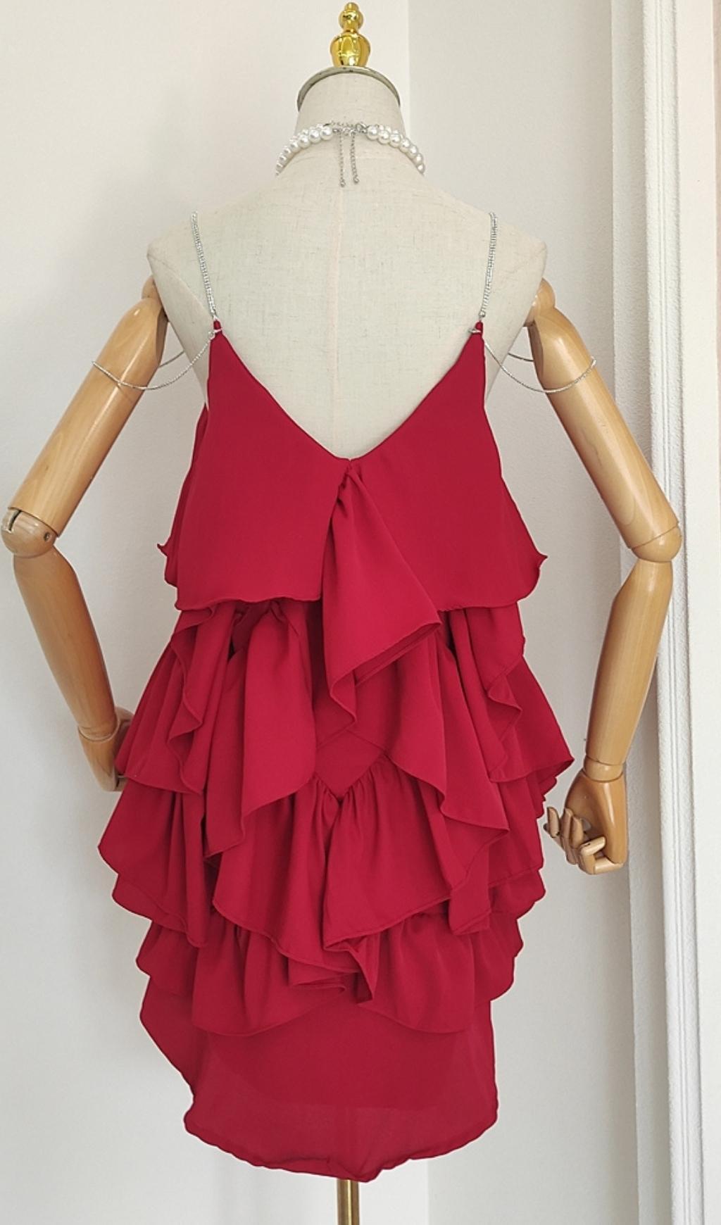 V NECK SLEEVELESS MINI DRESS IN RED