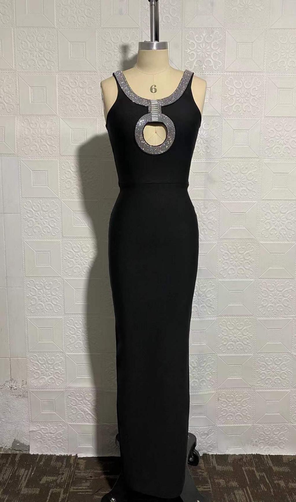 CTYSTAL MAXI DRESS IN BLACK