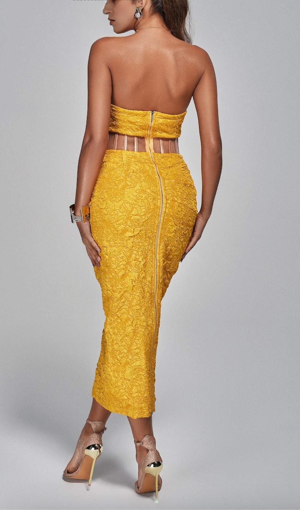 JACQUARD STRAPLESS MIDI DRESS IN YELLOW