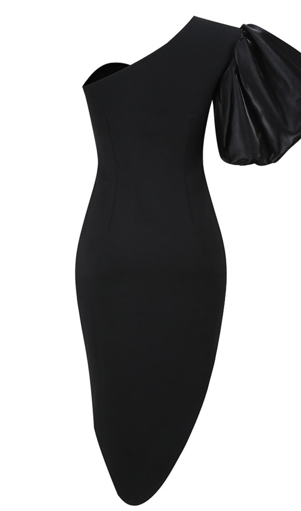 CUT OUT MIDI DRESS  IN BLACK