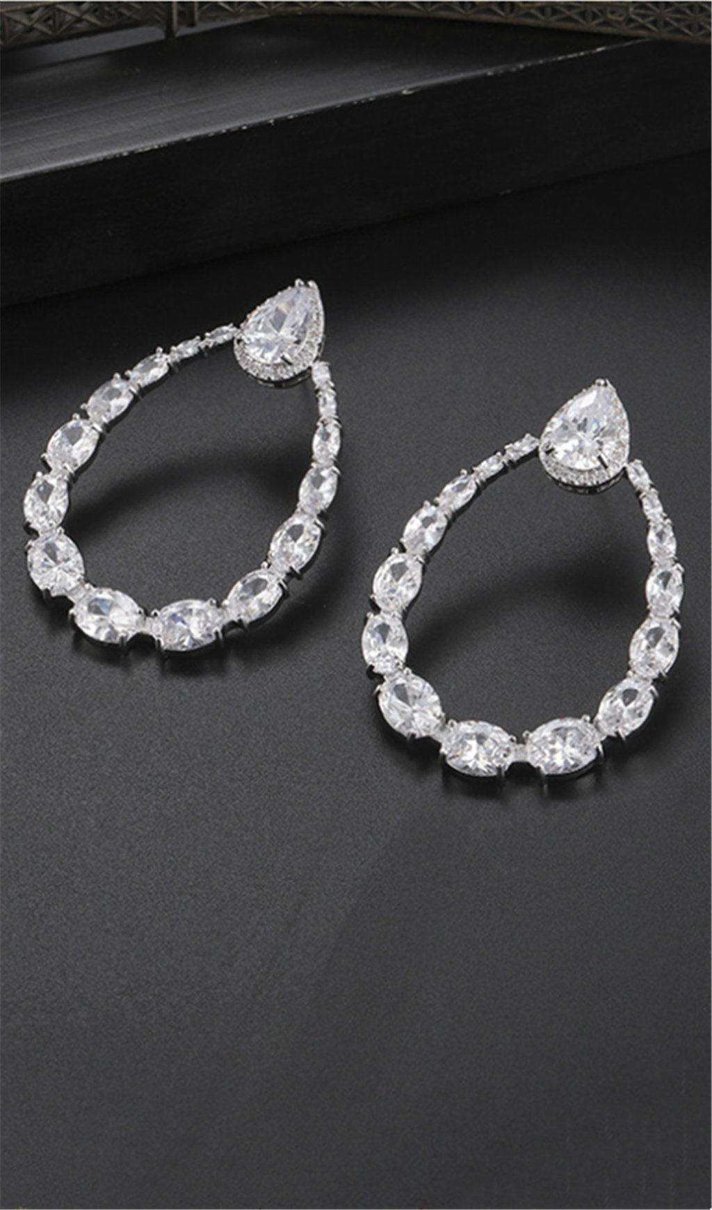 DROP-SHAPED ZIRCON EARRINGS