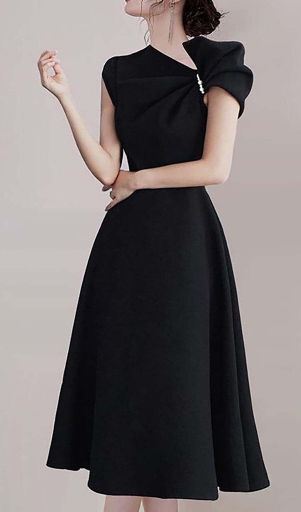 ASYMMETRIC SLEEVE PEARLS MIDI DRESS IN BLACK