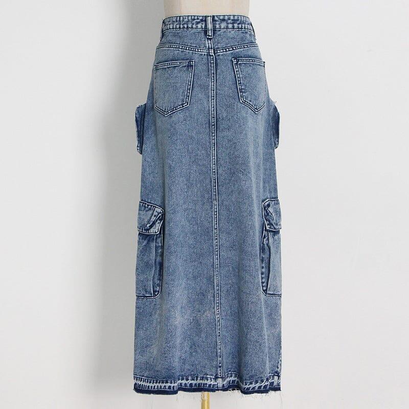 POCKET SPLIT DENIM SKIRT IN BLUE