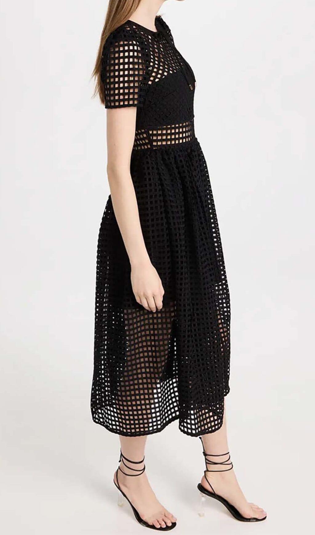 PUFFED SLEEVE LACE MIDI DRESS IN BLACK