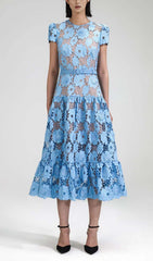 APPLIQUÉD FLORAL LACE MIDI DRESS IN BLUE