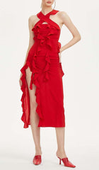 STRAPLESS RUFFLE SLIT MIDI DRESS IN RED