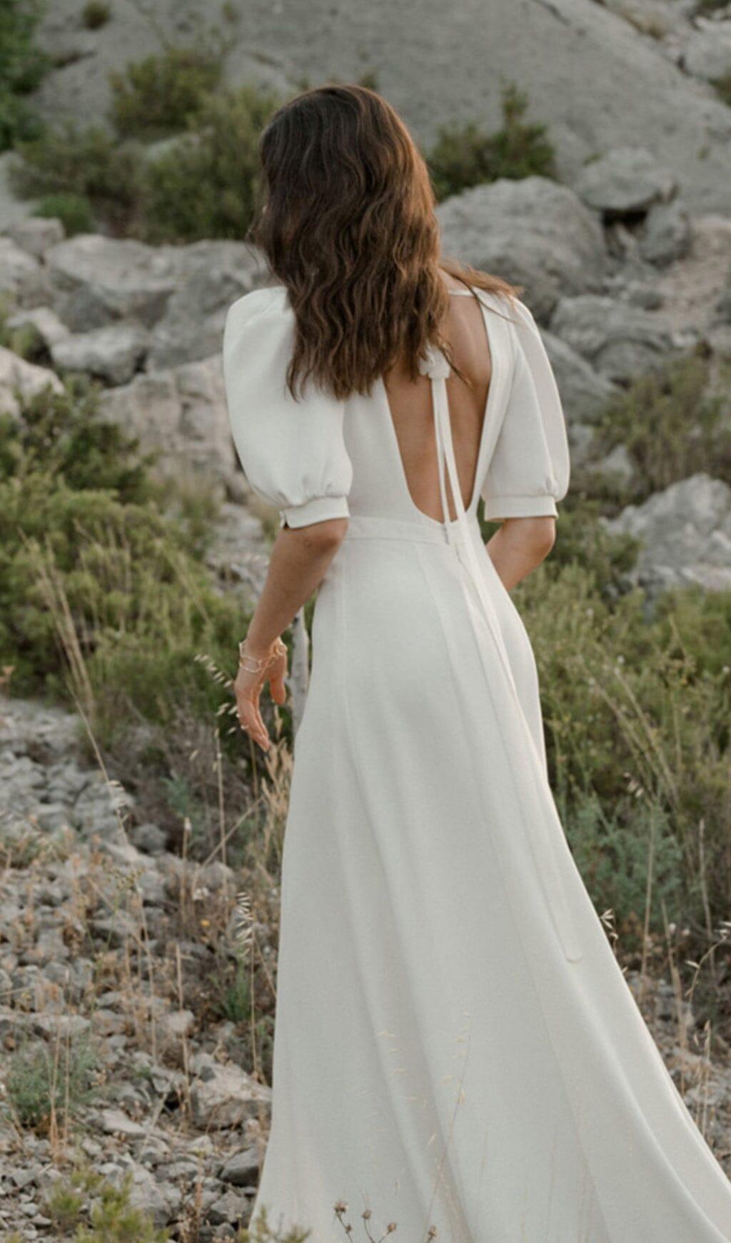 DEEP V HIGH SPLIT MAXI DRESS IN WHITE