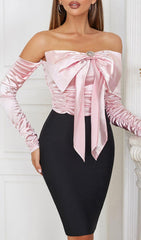 SPLICING ONE LINE SHOULDER LARGE BOW DRESS IN BLACK AND PINK