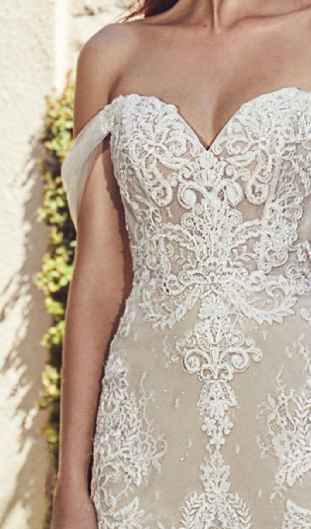  OFF SHOULDER LACE SHORT WEDDING DRESS IN APRICOT