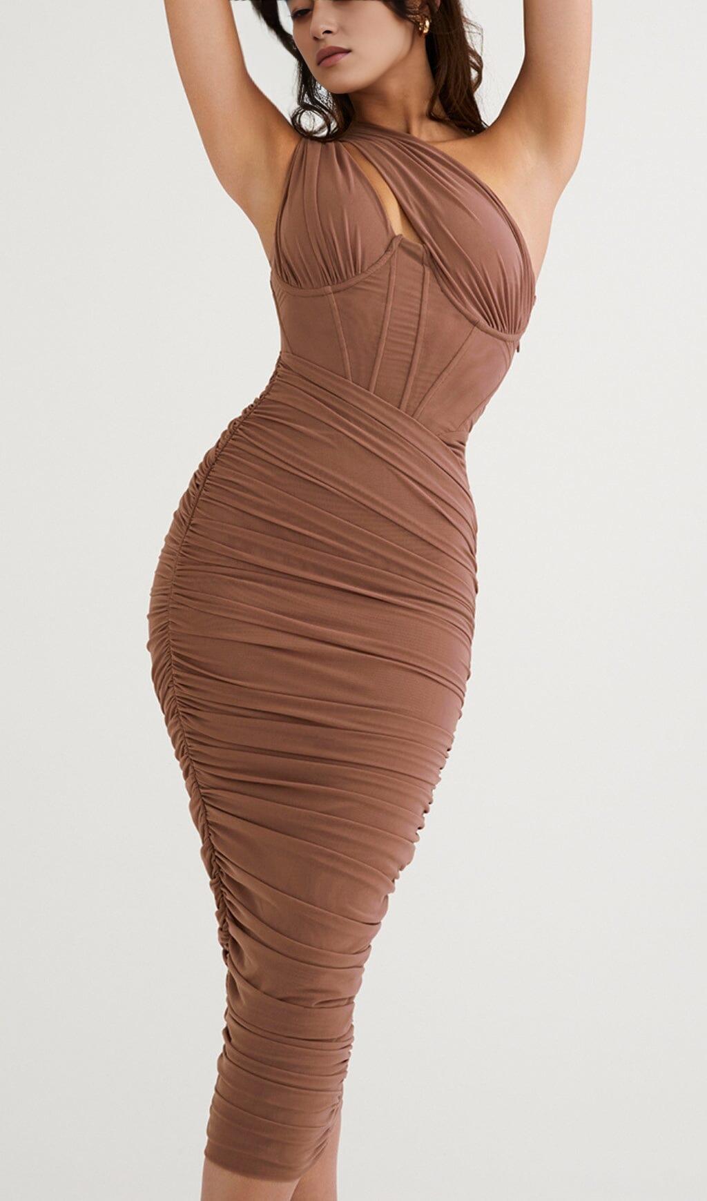 ASYMMETRIC CUTOUT MIDI DRESS IN MOCHA