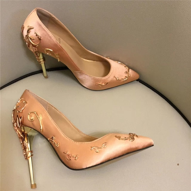 Flower Vine Leaf Heel Pumps