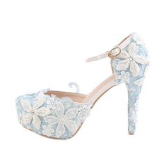 Flower Embroidered Pumps