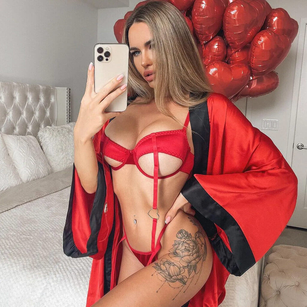 Sultry Heart Garter Thong Cutout Underwire Satin Bra Set - Red